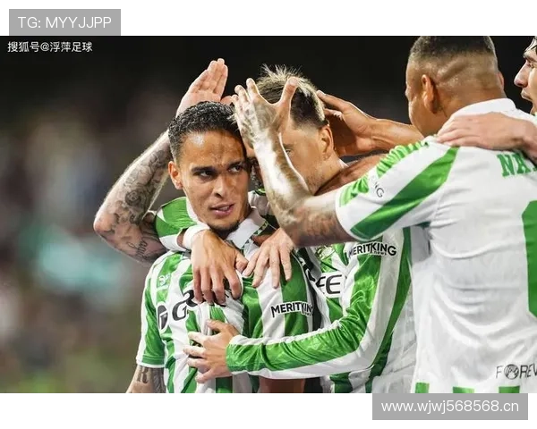 拉菲尼亚 vs 安东尼：巴西边锋的战术角色与体系适配对比分析