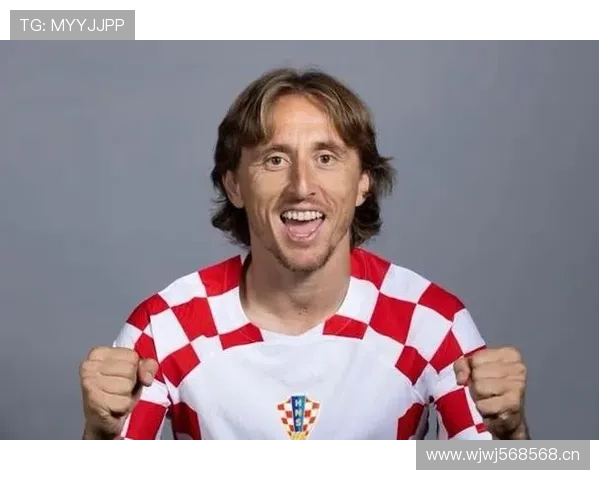 莫德里奇 vs 哈维:两代中场大师的风格对比 莫德里奇 vs 哈维:两代中场大师的风格对比